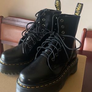 doc martens platform shoes